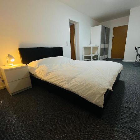 En-Suite For Family,Couple And Females Lancaster Exterior foto